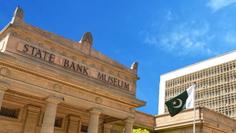 Pakistan posts $100 million current account surplus in November